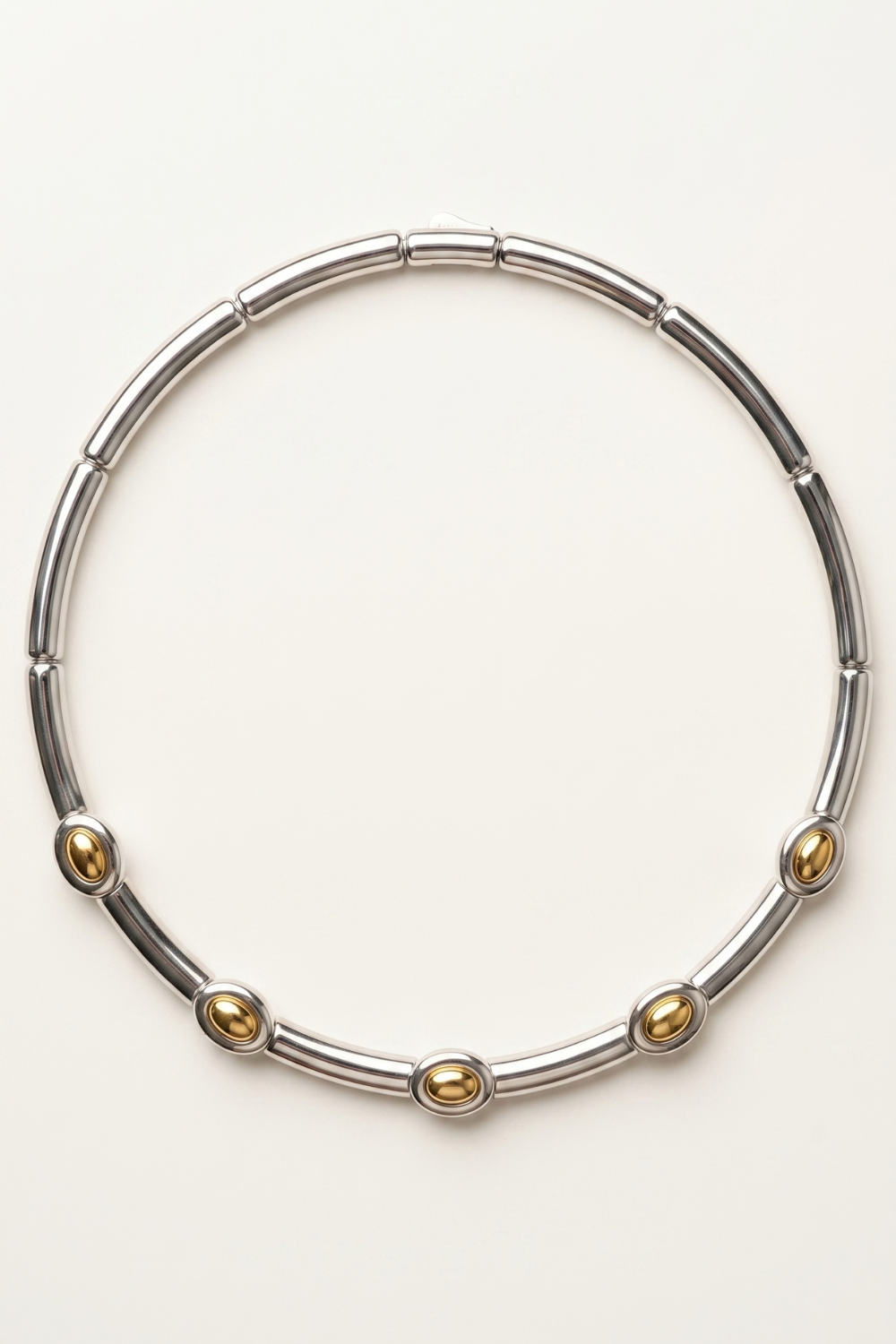 Chuk Form necklace in silver from the FORM collection, rhodium-plated brass with a leather-like texture. Ukrainian designer jewellery at MIXMVSE London.
