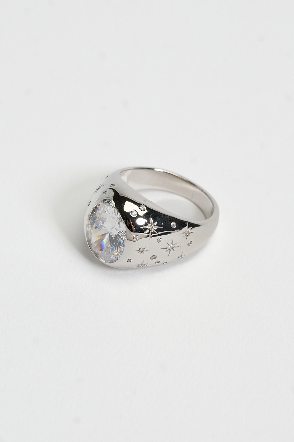 Chuk Raw Desire ring in silver, styled look. Ukrainian designer jewellery at MIXMVSE London.
