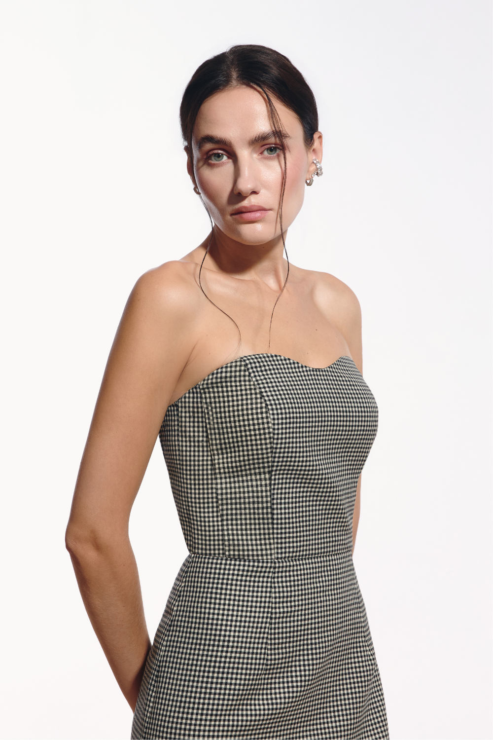 Ambitna plaid wool dress in black and white, side view. Independent Ukrainian designer at MIXMVSE London.